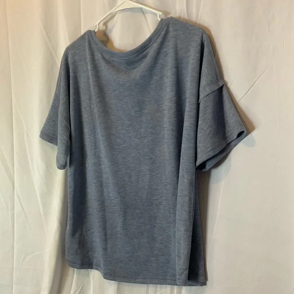 Sew in Love Women’s Short Sleeve V-Neck Denim Blue Size Large w/front pocket - Picture 4 of 12